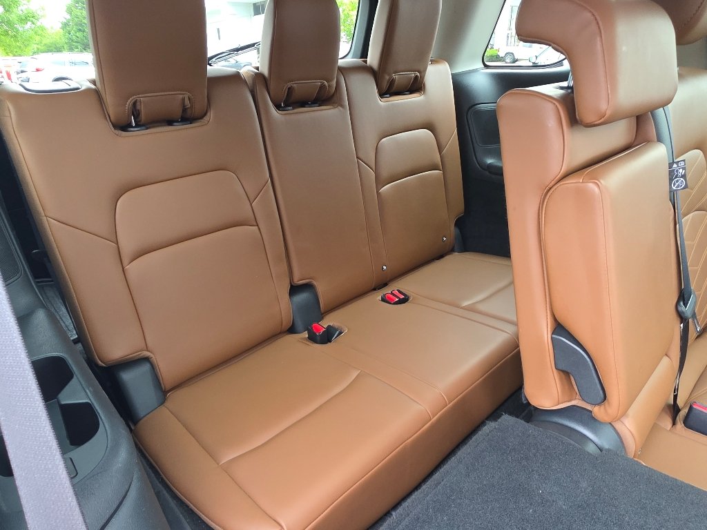 Used 2023 Boulder Gray Pearl Nissan Platinum image 27