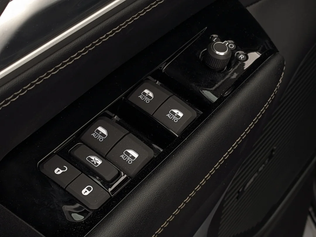 New 2026 Black Jeep 85th Anniversary - - 4x4 - McIntosh Audio 19 Spkrs - 3 Panel Sunroof - Surround View Cam & More! image 13