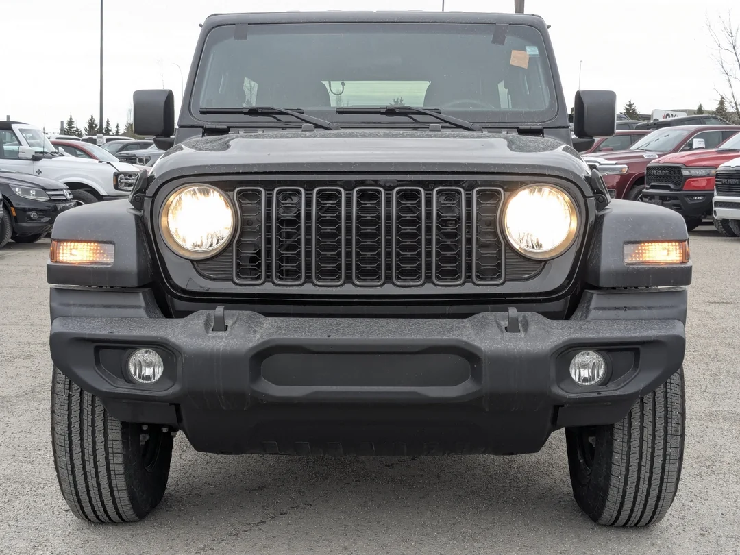 Certified Used 2025 Black Jeep Sport - - 4x4 - Pkg 23B - Black Paint - 3.6L Pentastar V6 - 12.3 Touchscreen & More! image 3