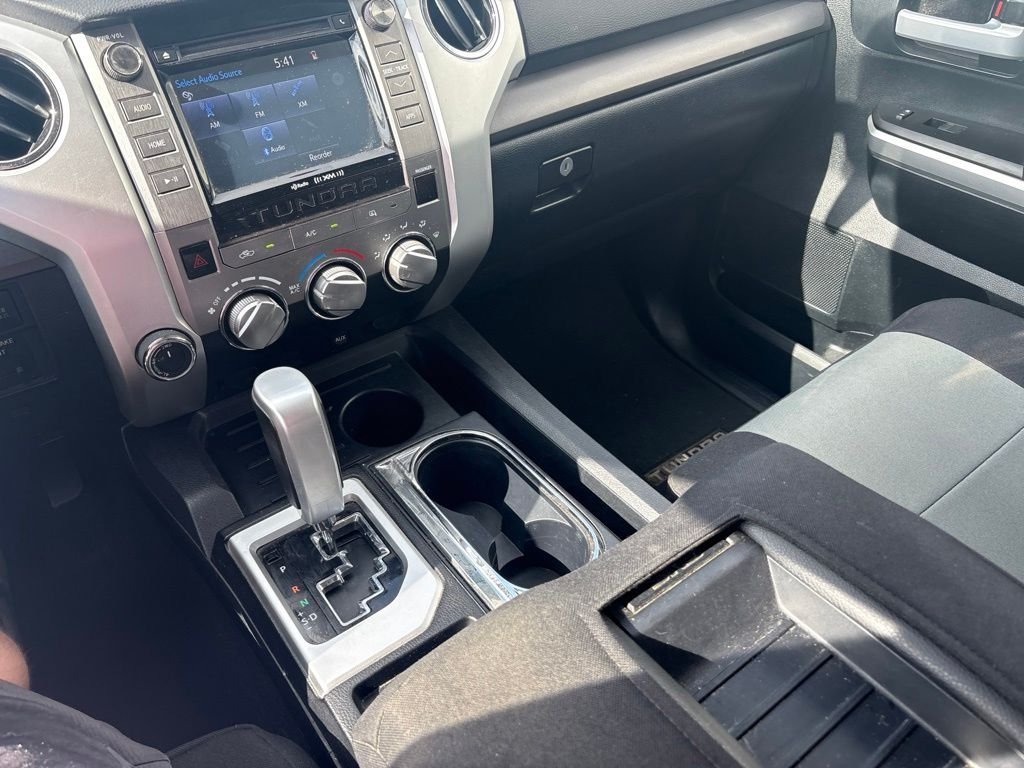 Used 2016 Silver Sky Metallic Toyota SR5 image 22