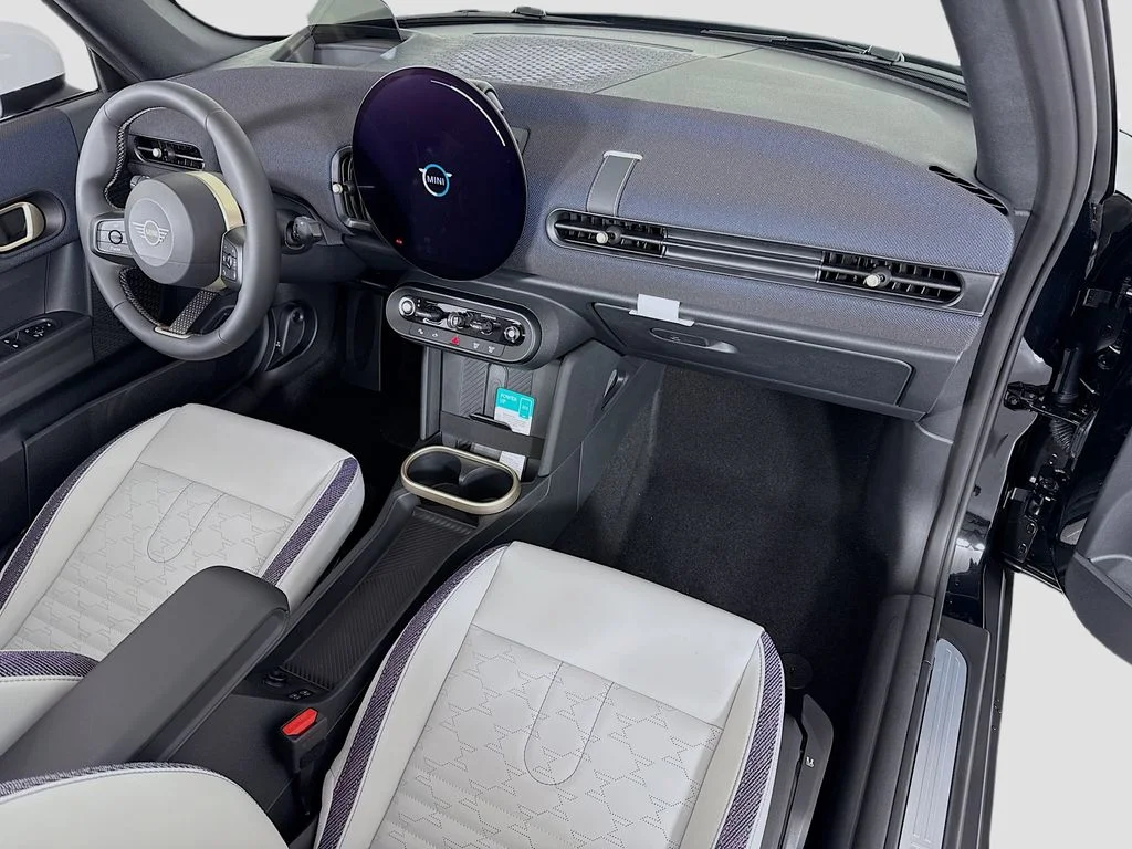 New 2026 Black MINI  image 17
