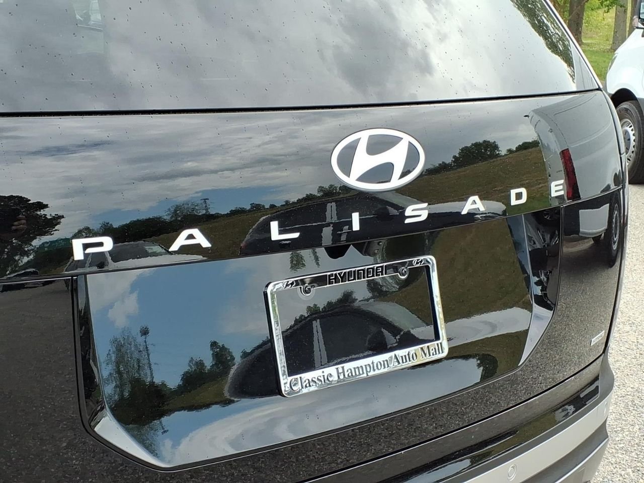 New 2026 Abyss Black Pearl Hyundai SEL Premium AWD image 10