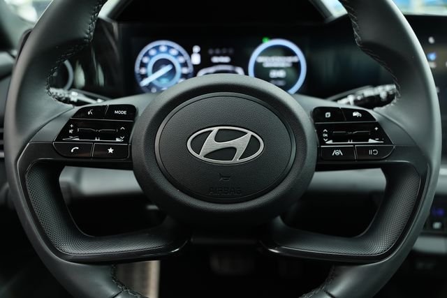 Certified Used 2025 Serenity White Hyundai SEL Sport image 33