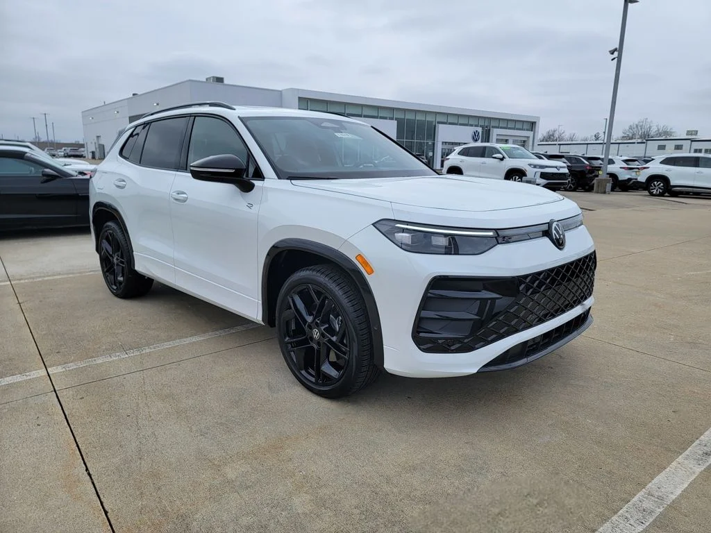 New 2026 White Volkswagen 2.0T SE R-Line Black image 1