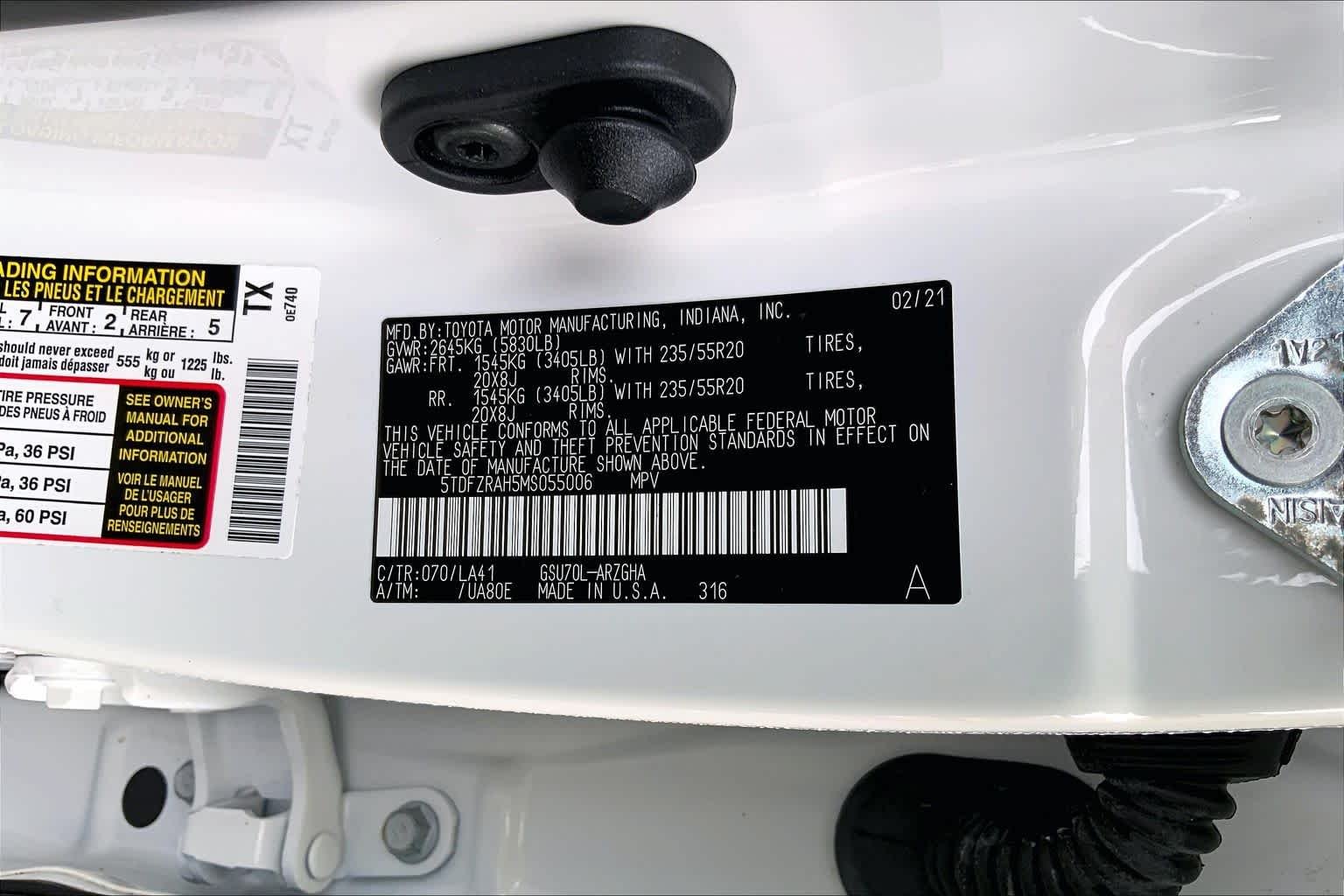 Used 2021 Blizzard Pearl Toyota Platinum image 34