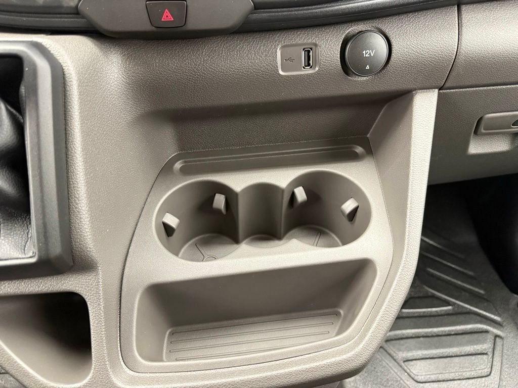 New 2026 Oxford White Ford Cargo Van image 33