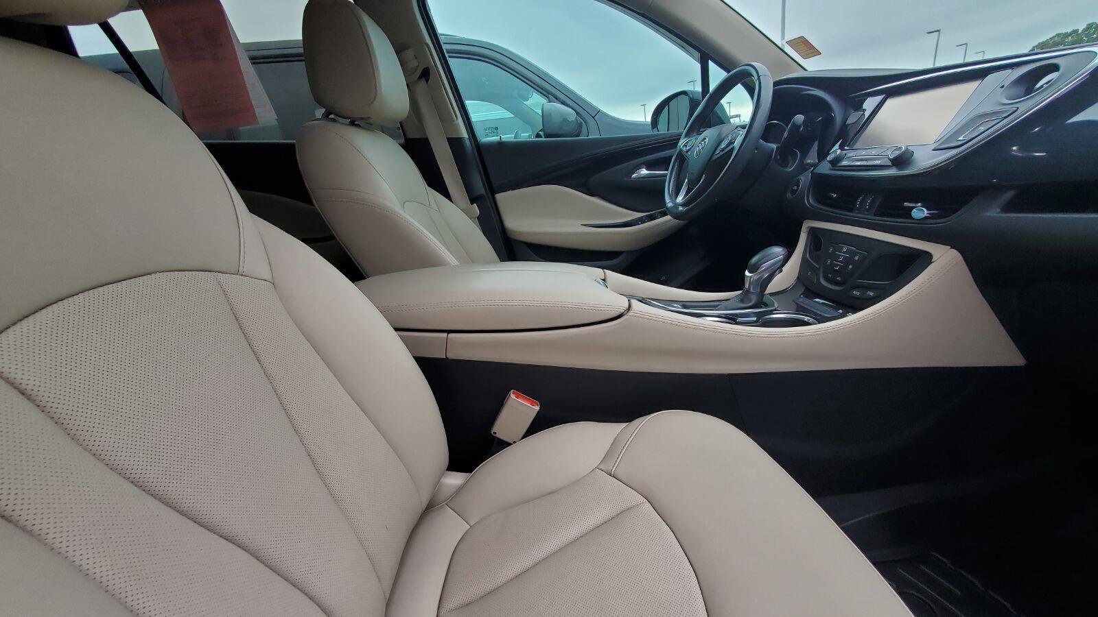 Used 2017 EBONY TWILIGHT METALLIC Buick Essence image 4