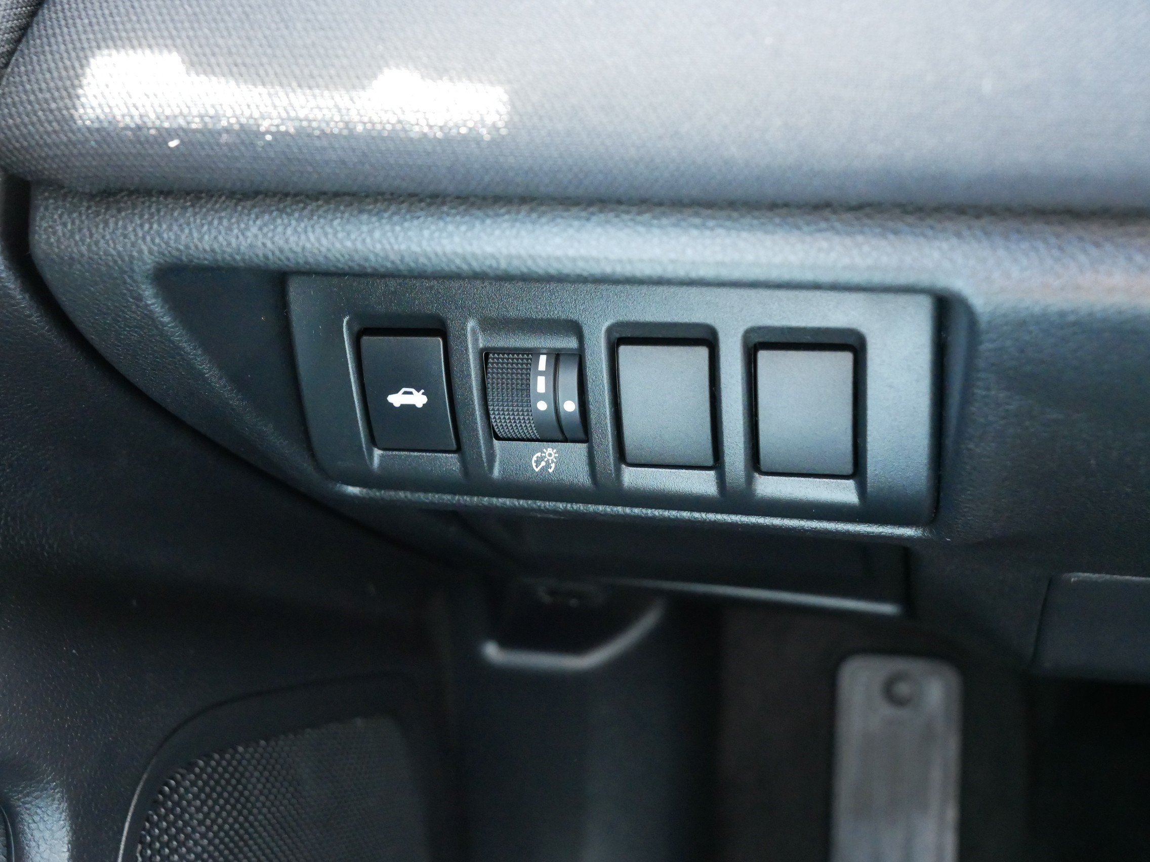 Used 2025 Cosmic Blue Pearl Subaru Premium image 26