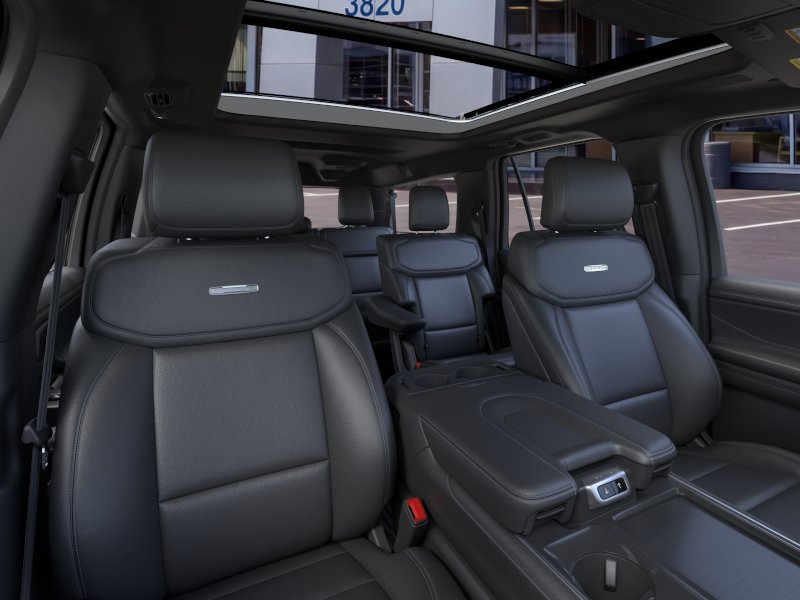 New 2025 Star White Metallic Tri-Coat Ford Platinum® MAX image 10