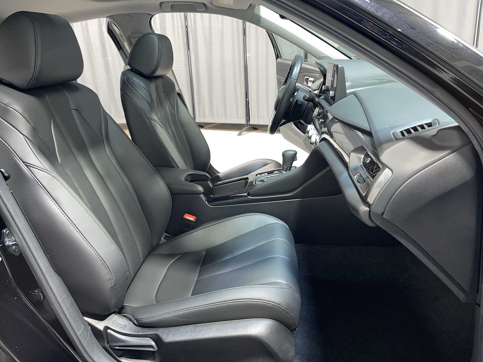 2025 Acura Integra Base - Photo 14