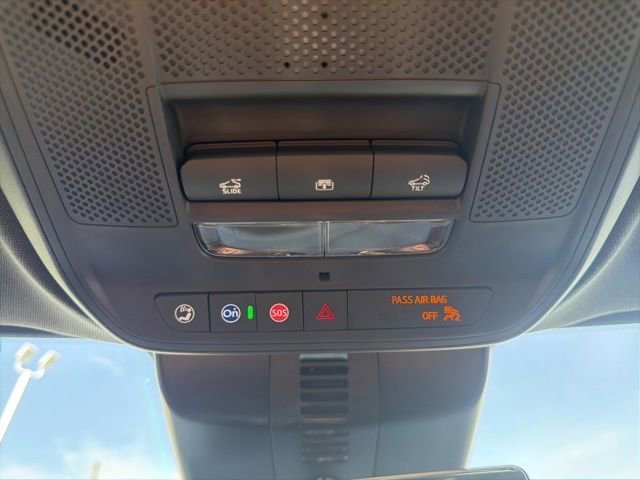 New 2026 Mosaic Black Metallic Chevrolet Z71 image 41