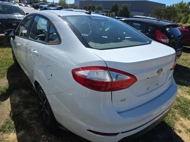 Used 2019 White Ford SE image 9