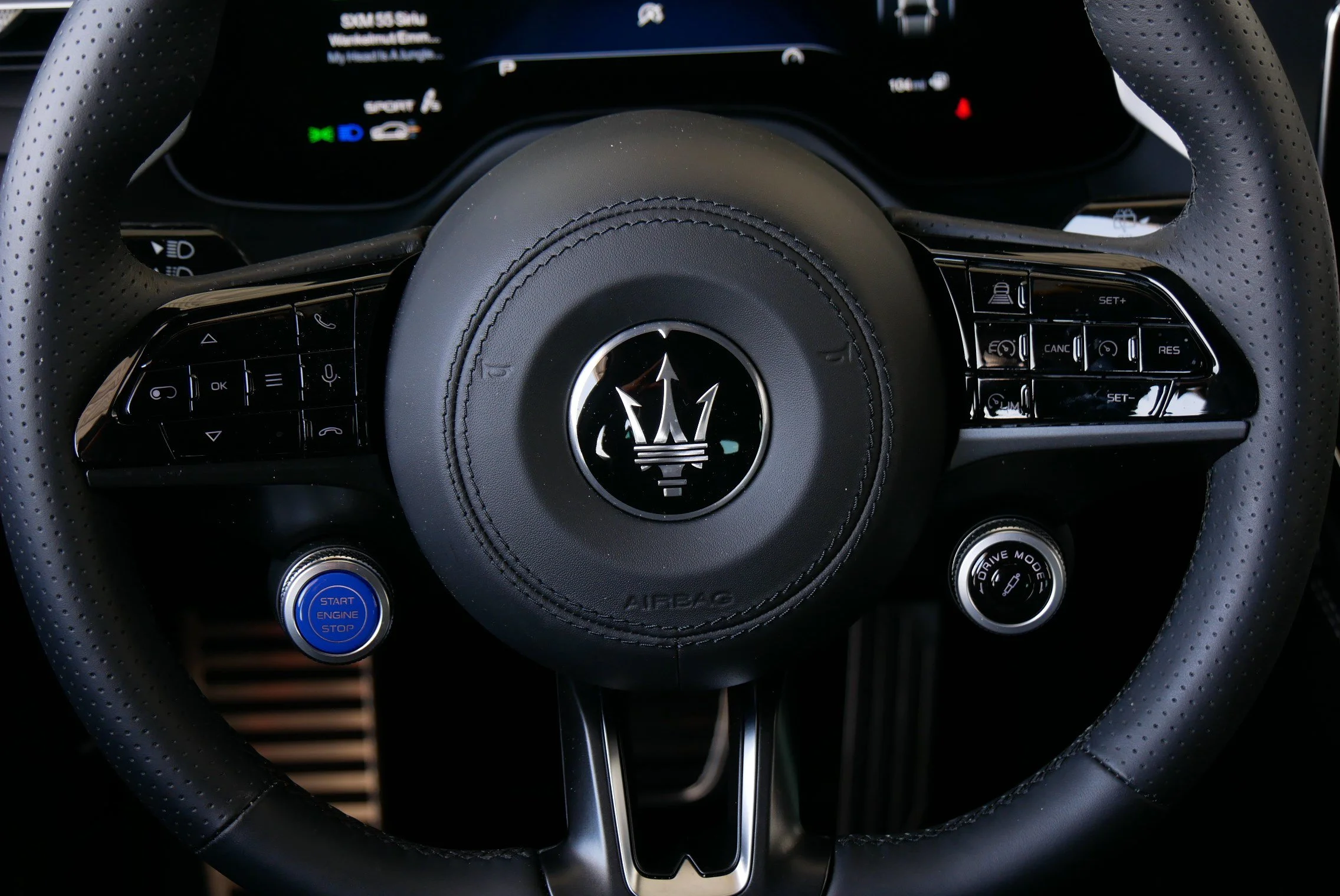 Used 2026 Bianco Astro Metallic Maserati Modena image 25