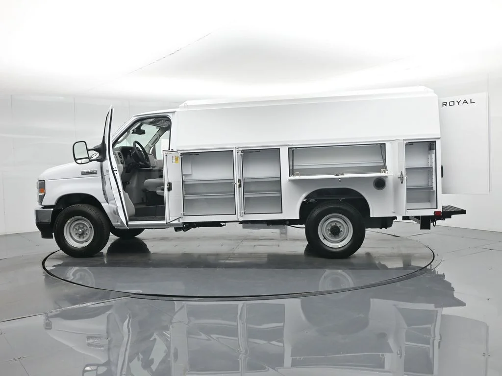 New 2026 White Ford Base image 70