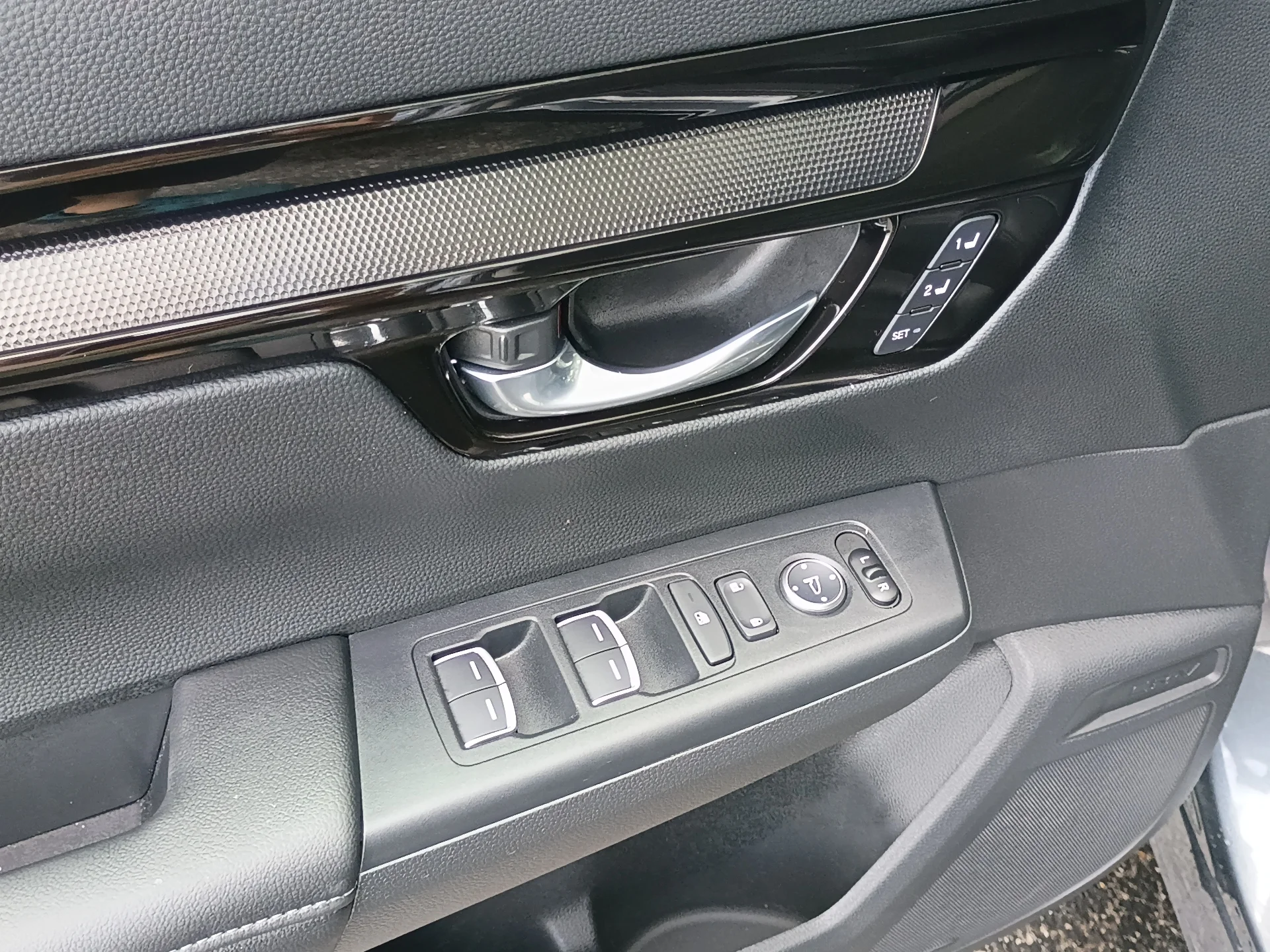 Certified Used 2026 METEORITE GRAY Honda EX-L image 17