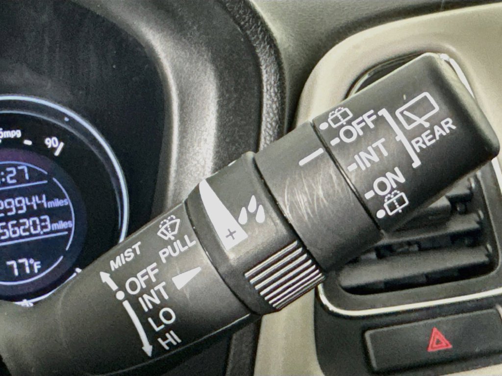 Used 2016 Silver Honda EX-L image 14