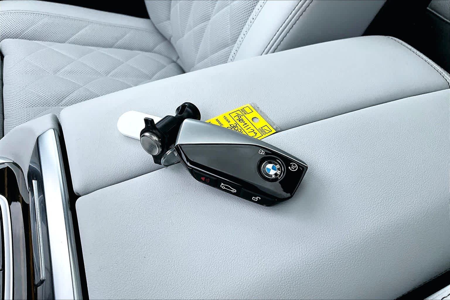 Certified Used 2026 Skyscraper Grey Metallic BMW xDrive40i image 15