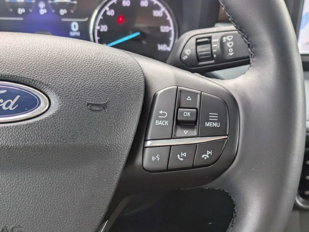 Used 2024 Gray Ford Lariat image 27