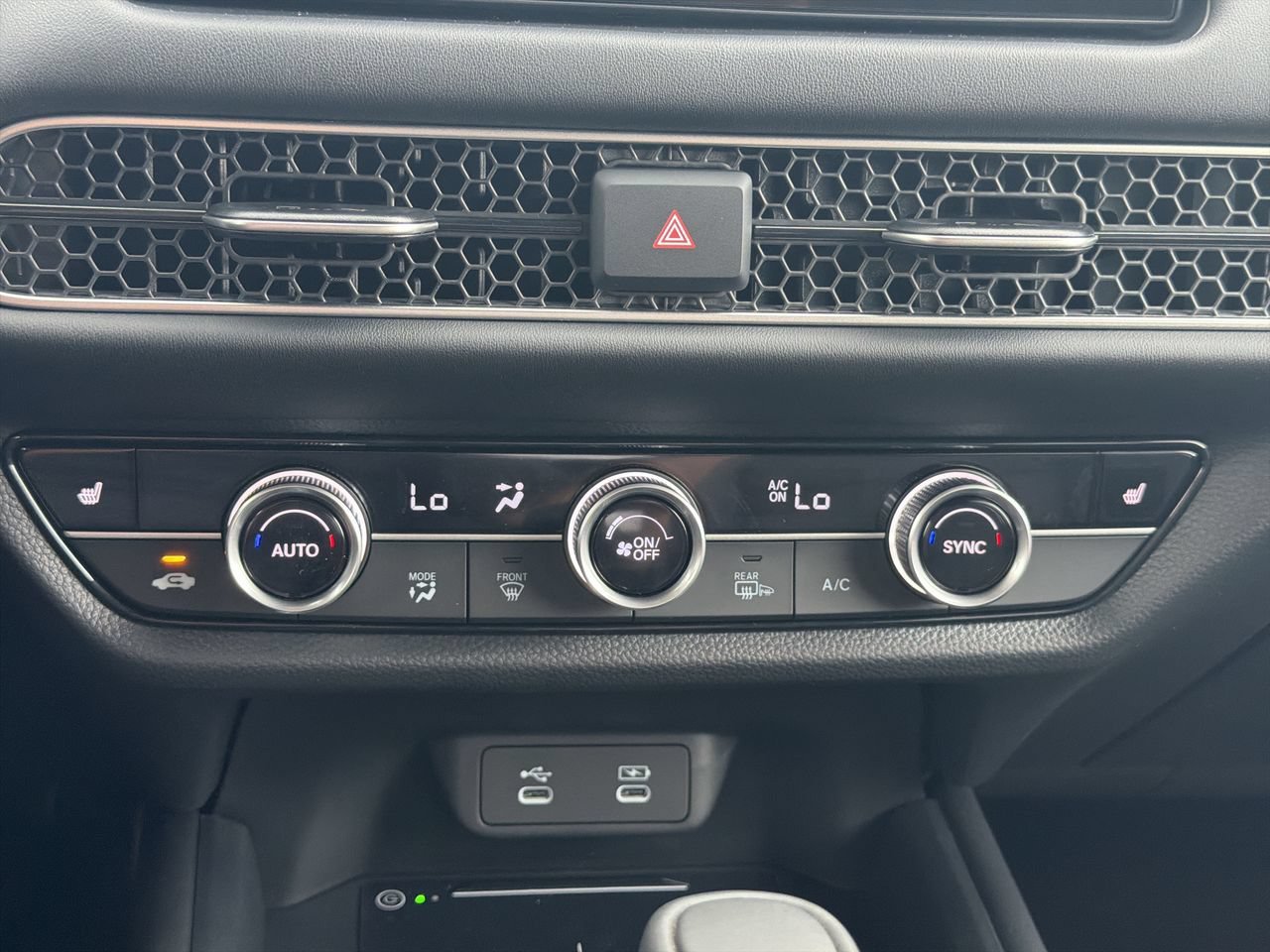 New 2027 Platinum White Pearl Honda EX-L AWD image 18