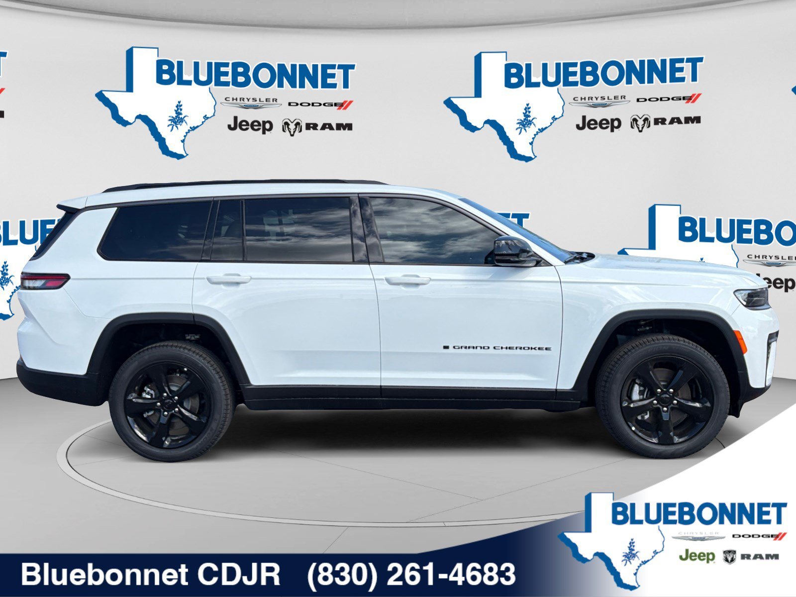 New 2026 Bright White Clear-Coat Exterior Paint Jeep Limited image 4