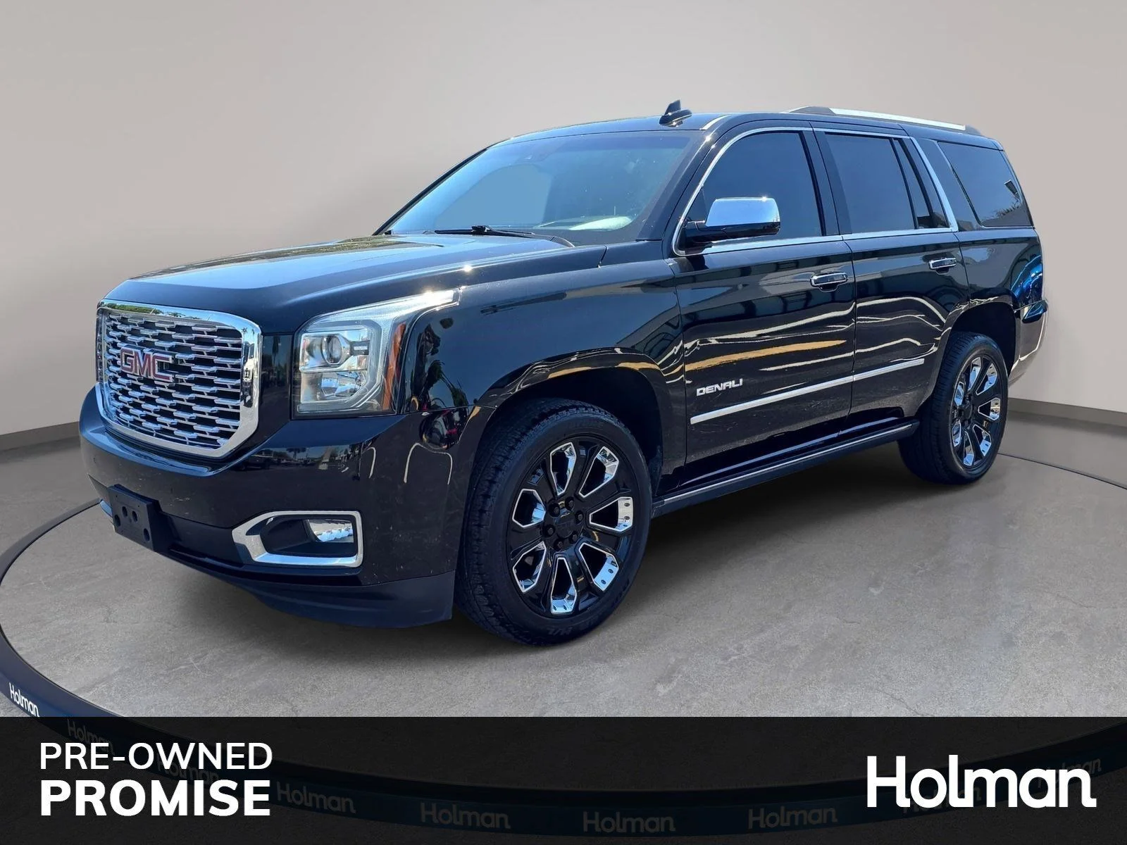 2019 GMC Yukon 4WD Denali's photo