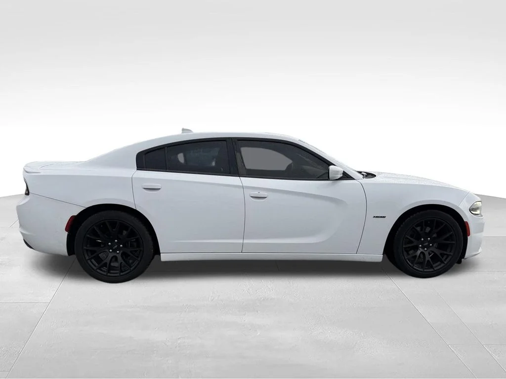 Used 2018 White Dodge R/T image 27