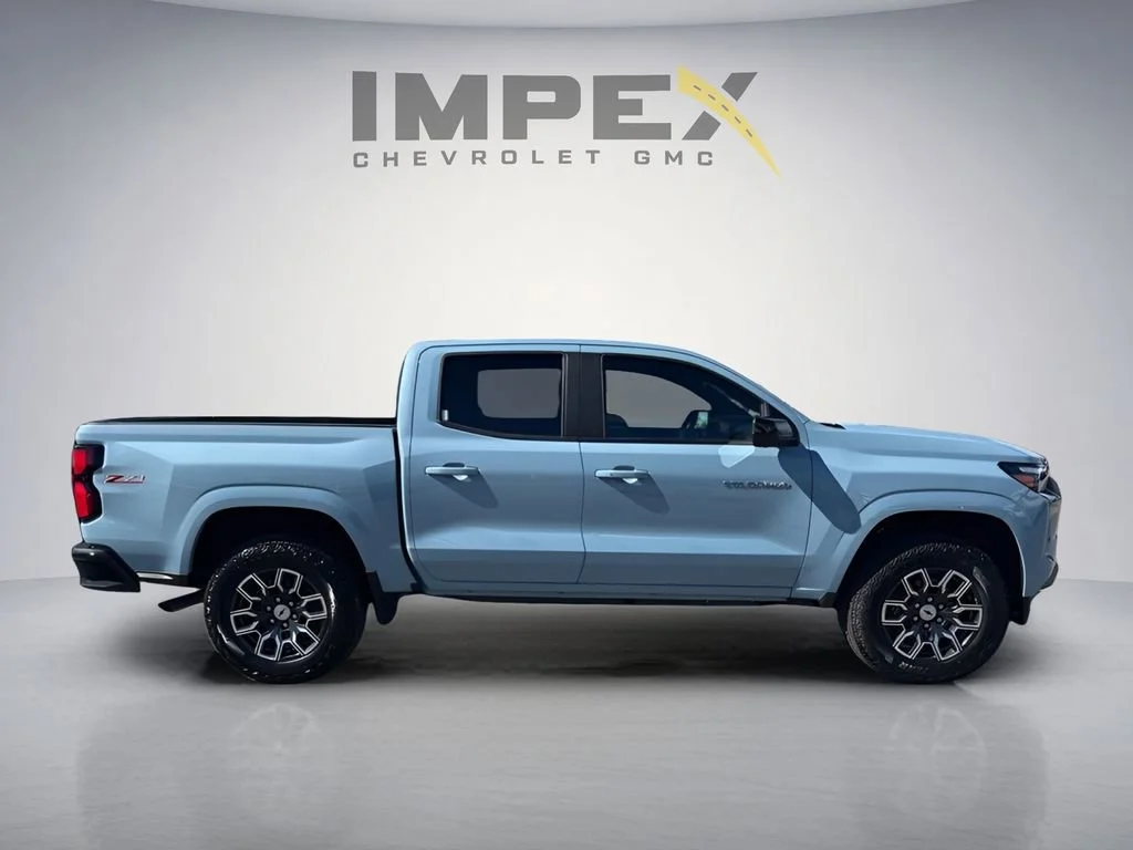 Used 2026 Snowdrift Metallic Chevrolet Z71 image 6