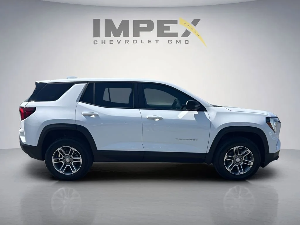 New 2026 Summit White GMC Elevation image 6