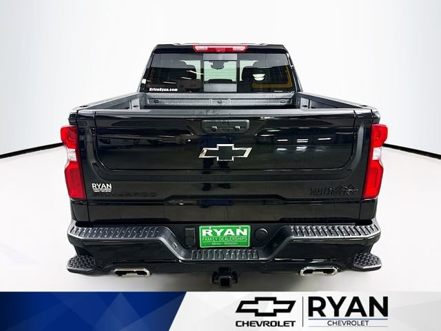 New 2026 Black Chevrolet High Country image 6