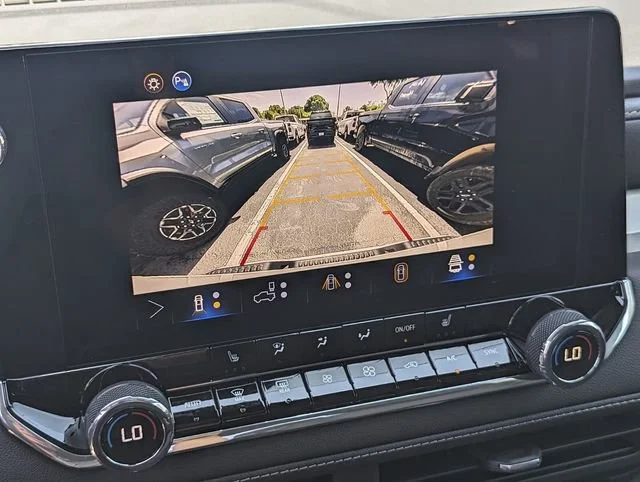 2025 Chevrolet Colorado LT - Photo 15