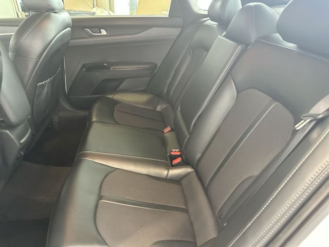Used 2022 White Kia GT-Line image 26