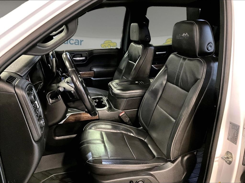 Used 2019 White Chevrolet High Country image 10