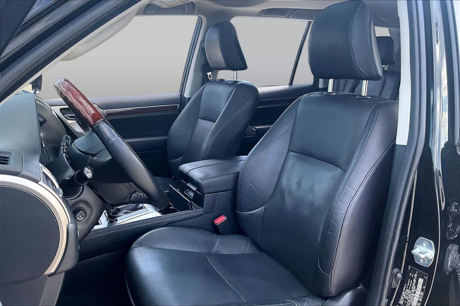 Used 2016 Black Onyx Lexus  image 7