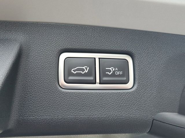 New 2026 Ivory Kia EX image 9