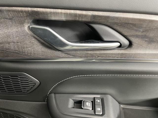 2025 Jeep Grand Cherokee Overland - Photo 27