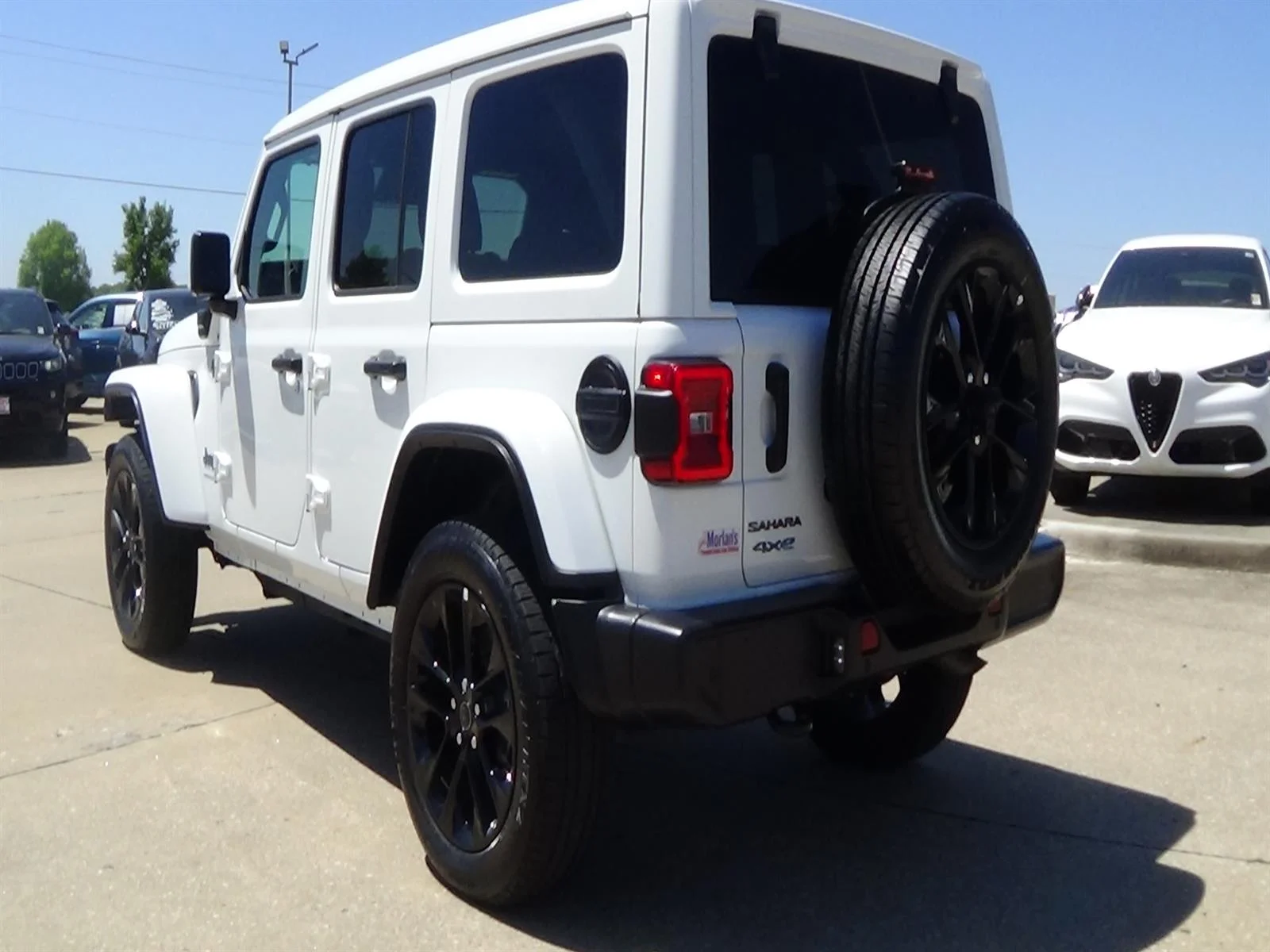 Certified Used 2025 Bright White Clear Coat (pw7) Jeep Sahara 4xe image 8