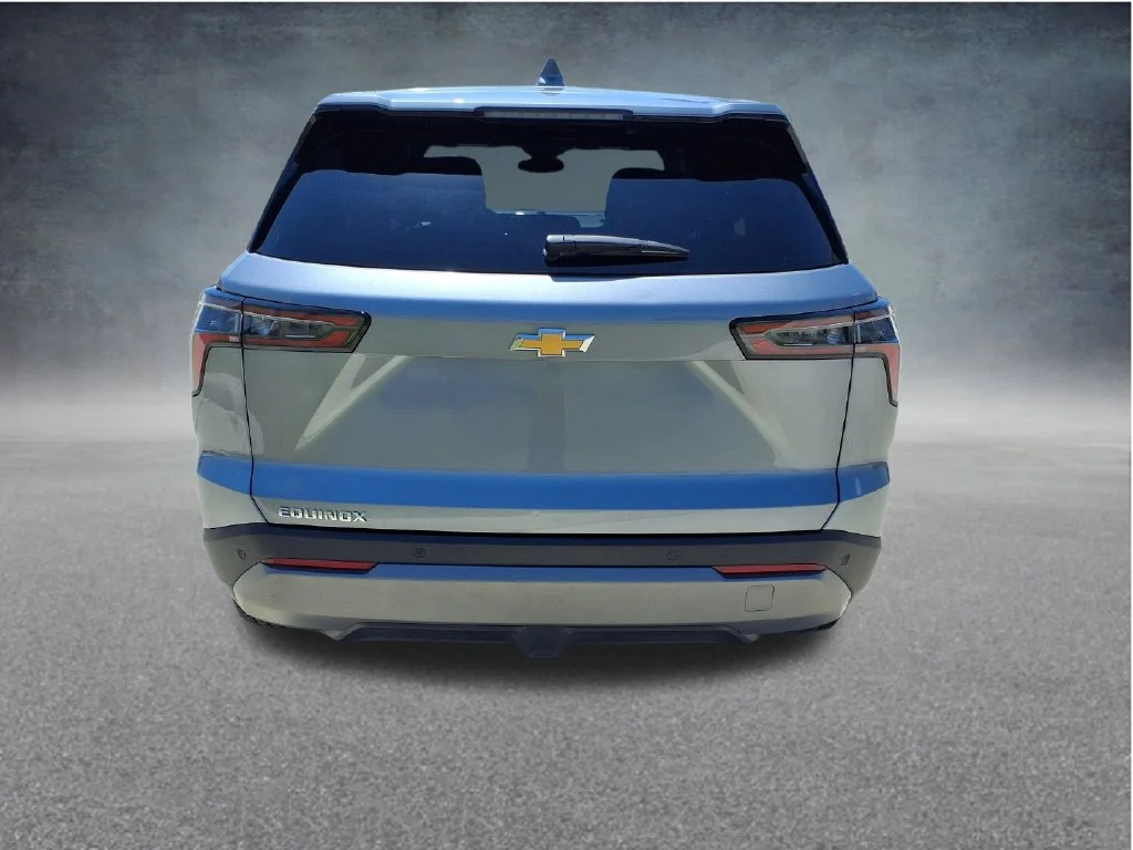 Used 2025 Gray Chevrolet LT image 6