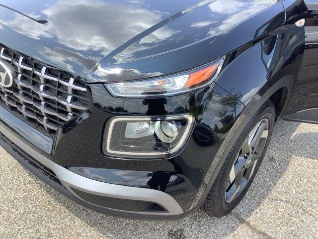New 2026 Onyx Black Hyundai SEL image 27