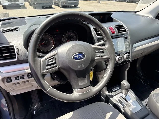 Used 2016 Blue Subaru 2.5i Limited image 2