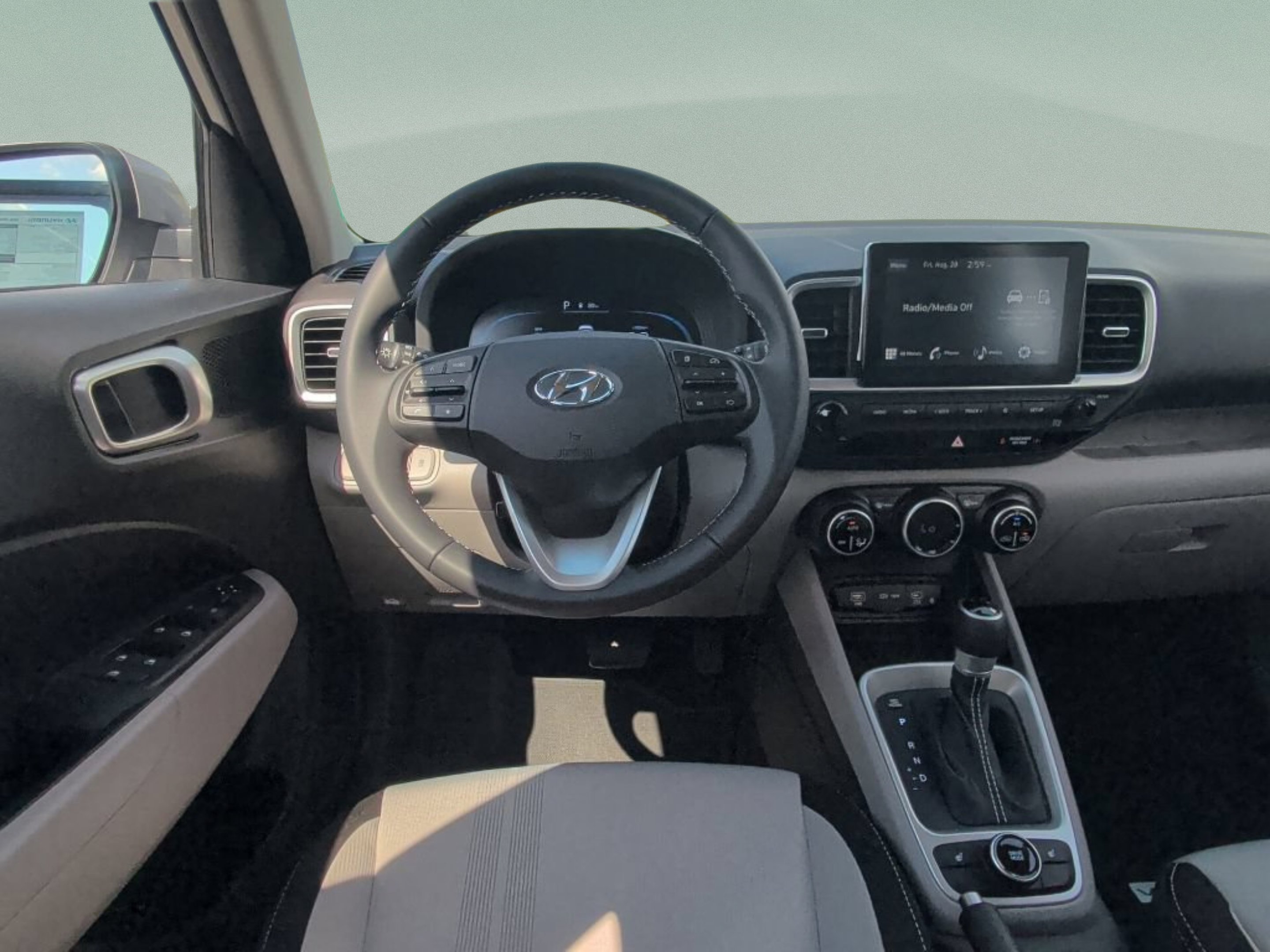 New 2026 Shimmering Silver Hyundai SEL image 36