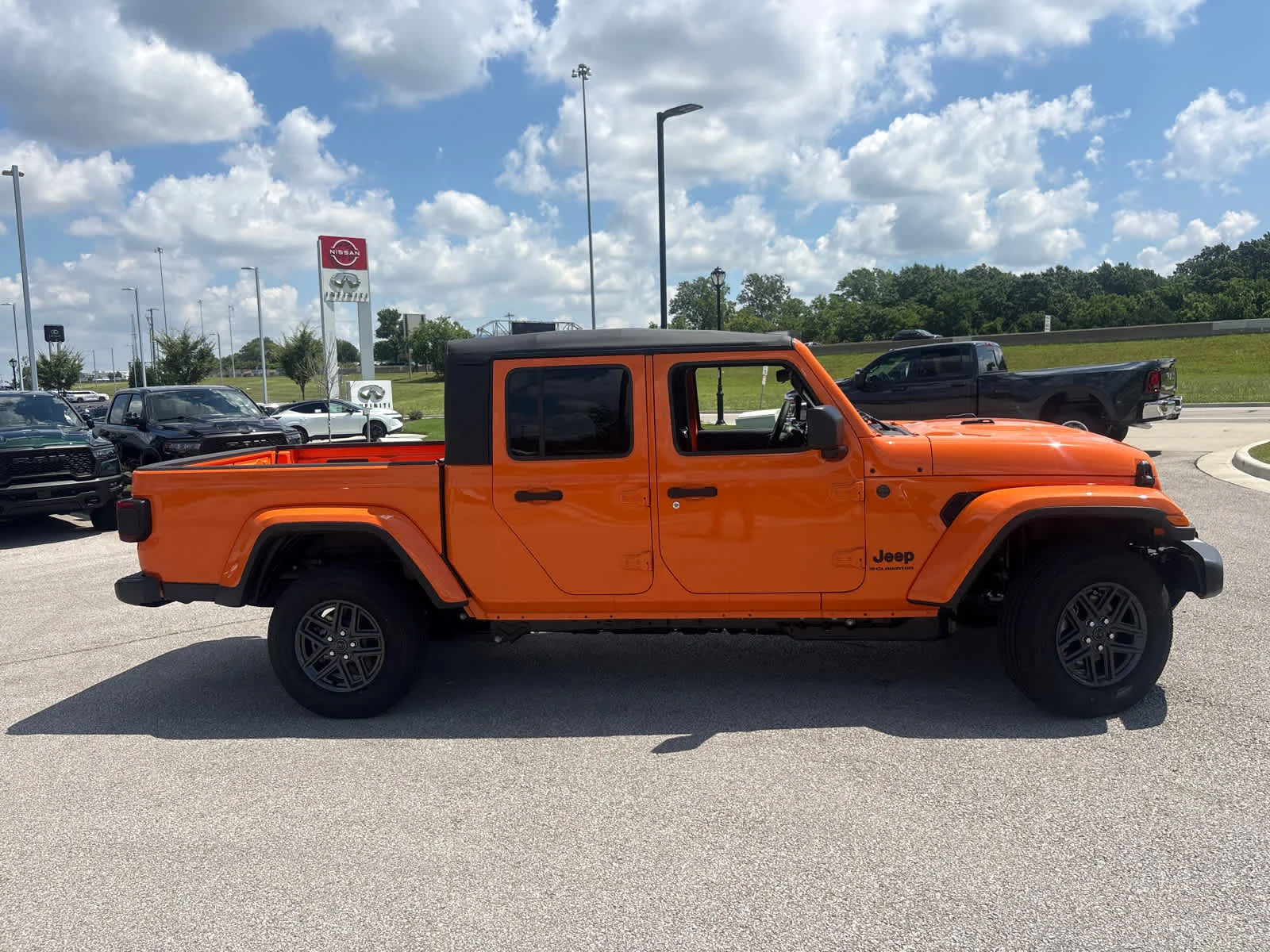 New 2026 Joose Jeep Sport S image 11