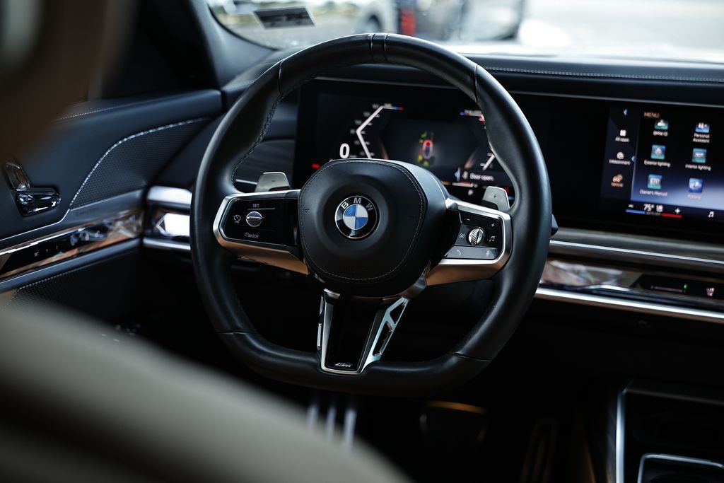 Used 2023 Brooklyn Gray Metallic BMW 740i image 27