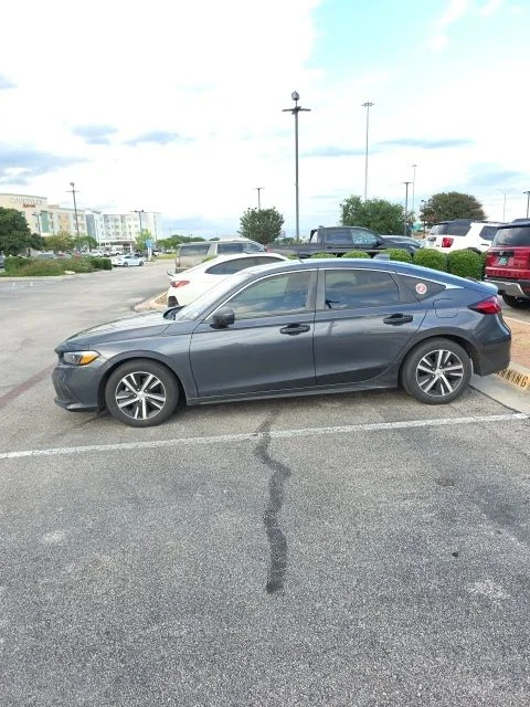 2024 Honda Civic LX CVT's photo