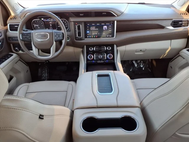 2021 GMC Yukon Denali - Photo 7