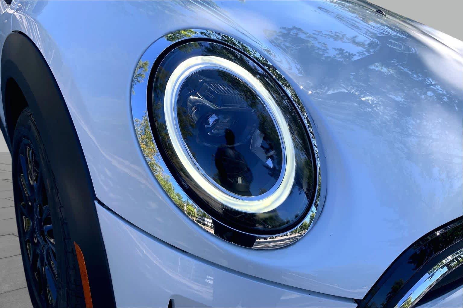 2024 MINI Hardtop 2 Door Base - Photo 26