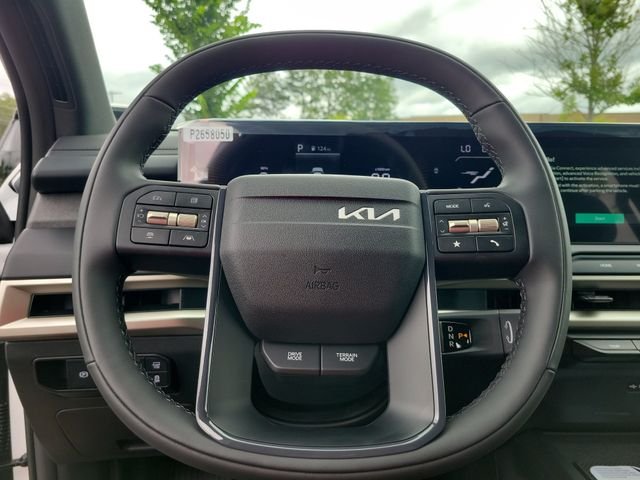 New 2027 White Pearl Kia S image 24
