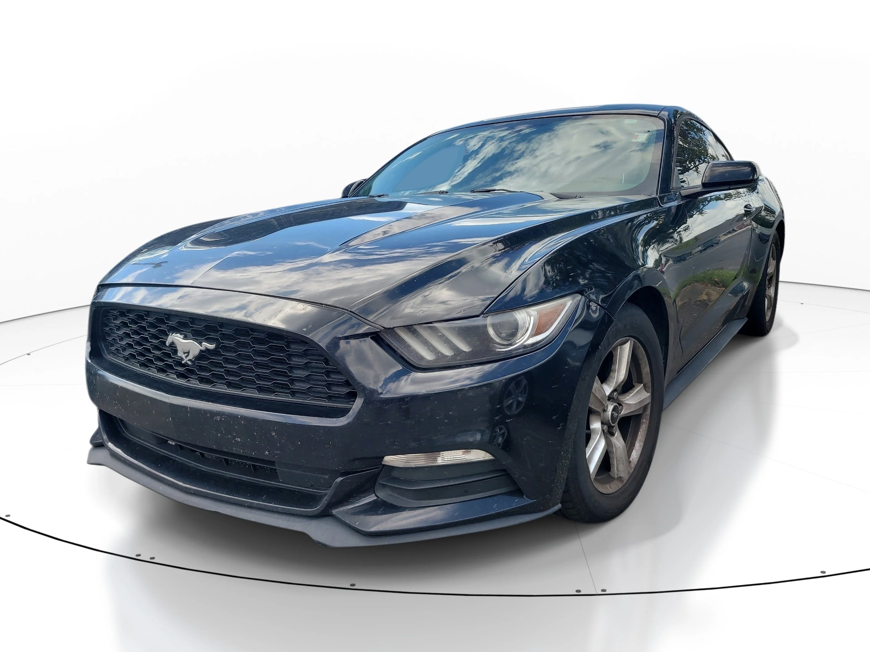 Used 2017 Shadow Black Ford V6 image 3