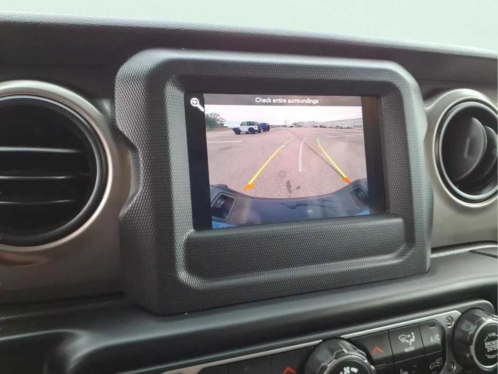 Used 2021 Blue Jeep Sport image 29