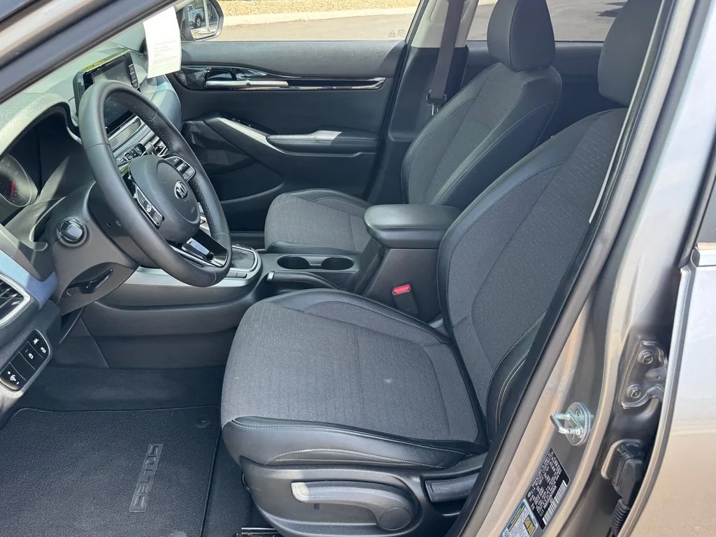 Used 2021 Gray Kia S image 5