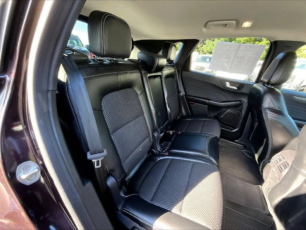 Used 2023 Cinnabar Red Ford Base image 27